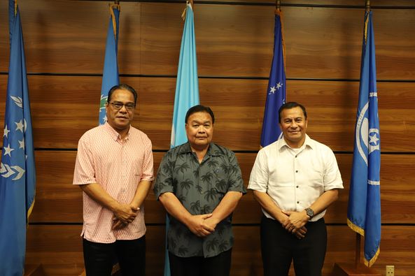 The Honorable Reed B. Oliver, Governor of Pohnpei State, paid a Courtesy Call on President Simina and Vice President Palik