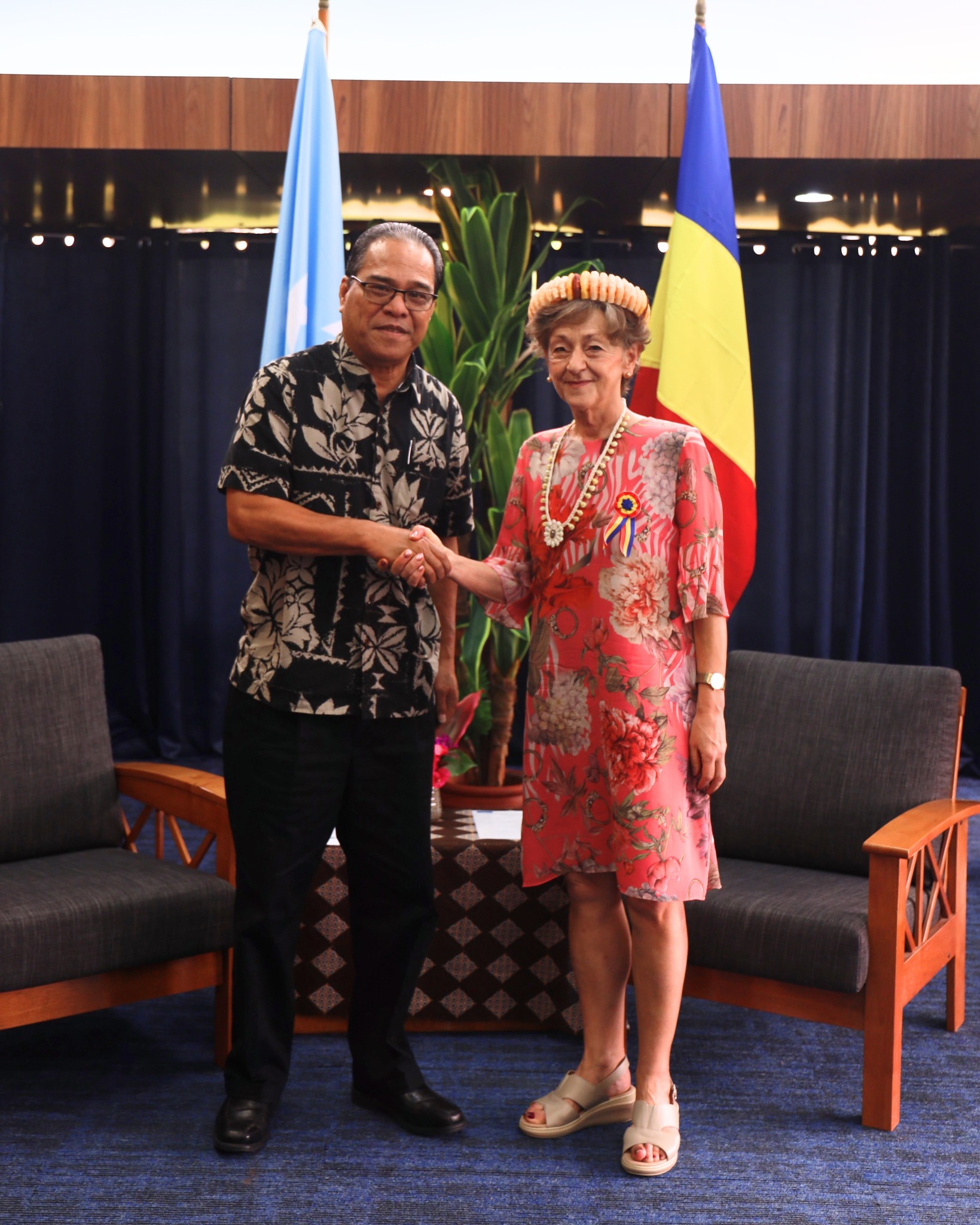 President Wesley W. Simina received Credentials of the first Ambassador of Romania to the Federated States of Micronesia, Her Excellency Răduţa Dana Matache