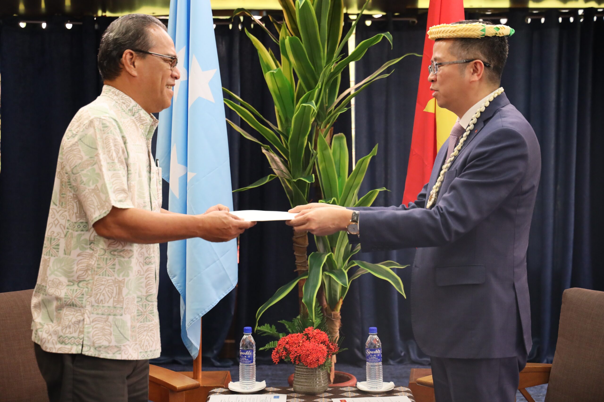 President Simina Receives Credentials of First Ambassador of Viet Nam to the FSM