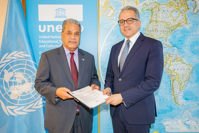 Ambassador Susaia Presents Credentials to UNESCO Director-General
