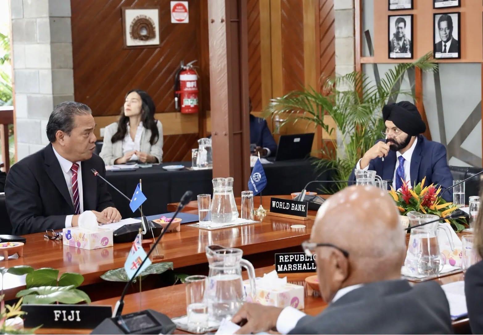 President Signs Contract for East and West Pou Circular Road Upgrade in Chuuk